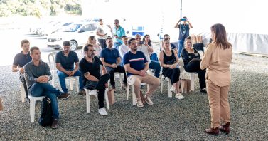Prefeito de Penha lidera encontro com vereadores para conhecer sistema de esgotamento no município