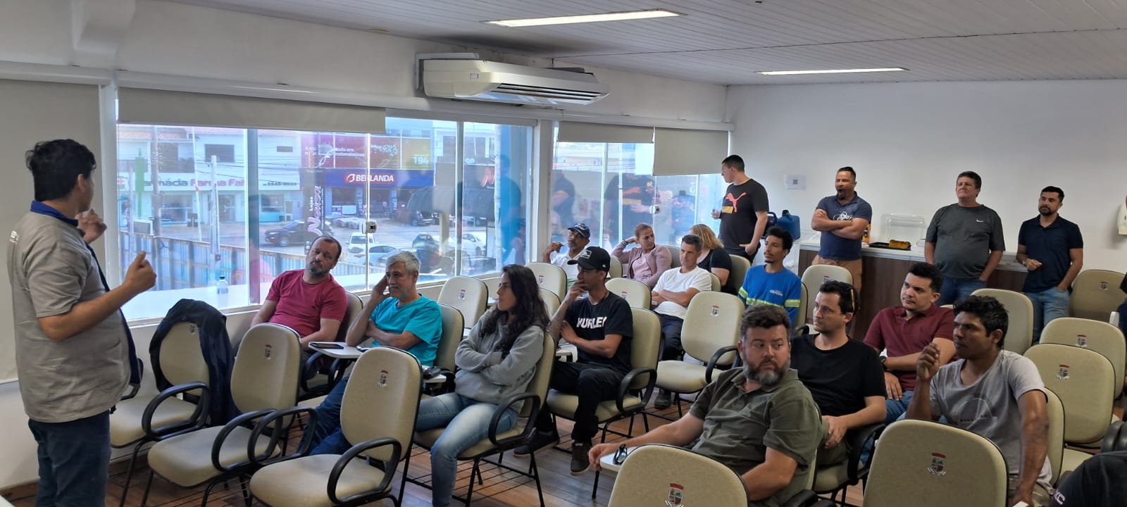 69 novos encanadores estão aptos para atuar na implantação de redes de esgoto em cidades litorâneas de SC 69 novos encanadores estão aptos para atuar na implantação de redes de esgoto em cidades litorâneas de SC