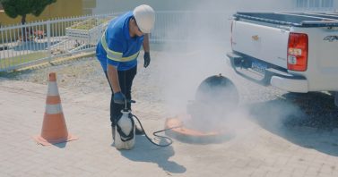 Águas de Penha faz teste de fumacê no bairro Gravatá e Praia de São Miguel