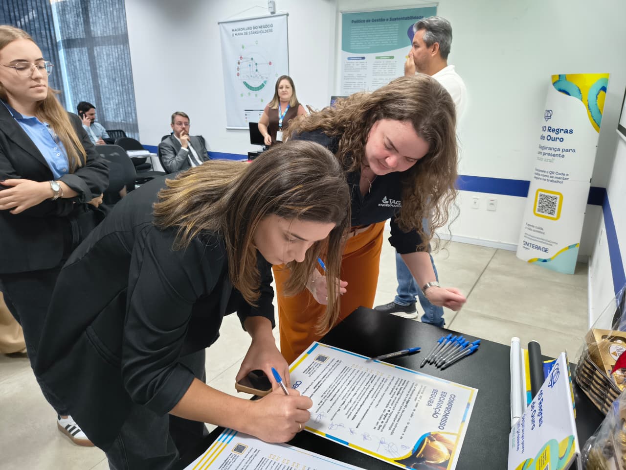 Empresas assinam carta de compromisso com a Aegea SC para atuar em obras de saneamento